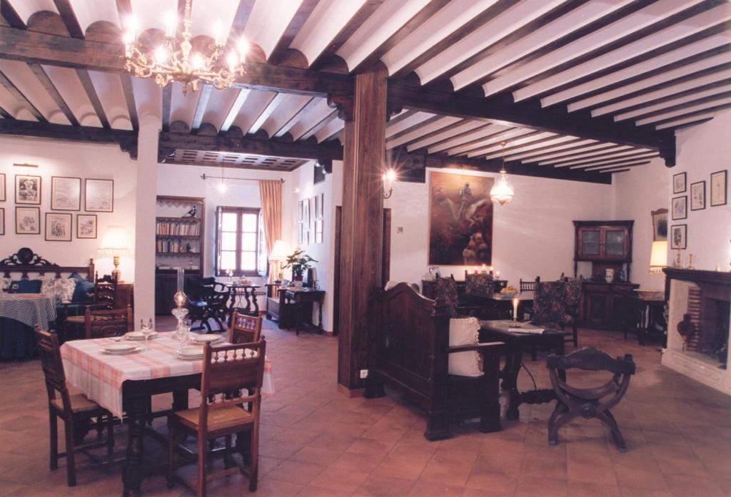 Hospederia Casa De La Torre El Toboso Exterior photo
