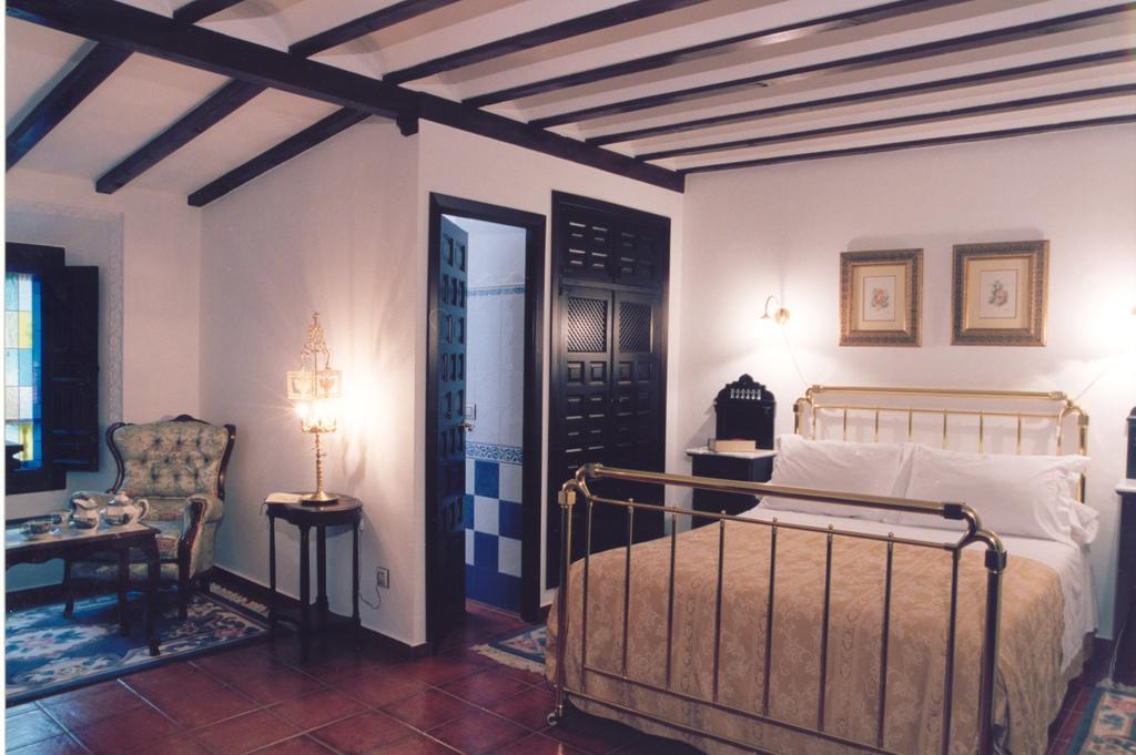 Hospederia Casa De La Torre El Toboso Room photo